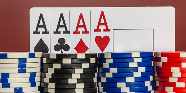 Покер – это одна из самых популярных карточных игр в мире, в которую на протяжении веков играют как любители, так и профессиональные азартные игроки. Это игра на умение, удачу и стратегию, где любая рука может увеличить или ослабить ваши шансы на победу. 